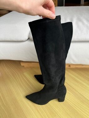 Synthetic suede mid calf black boots, EU38